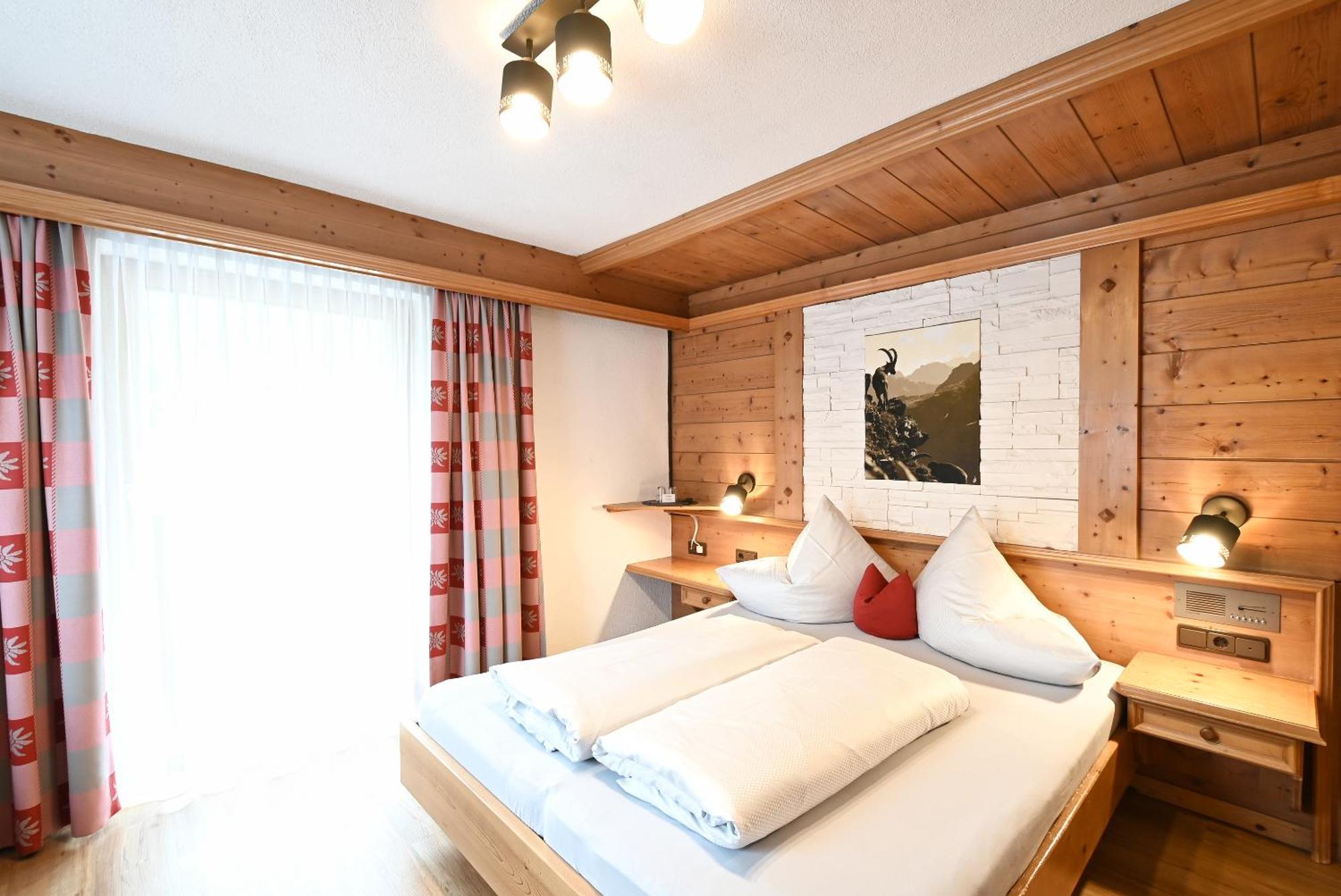 Vermunt - Silvretta Sommer Premium Card Inklusive Galtuer Exterior photo